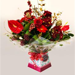 DONEGAL RED CHRISTMAS BOUQUET