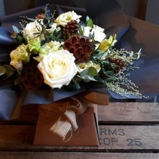 White Christmas Blooms