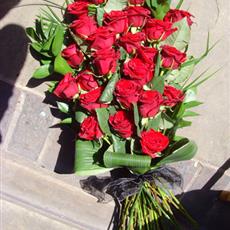 Velvet Reds Tied Sheaf